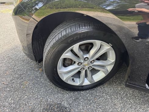 Used 2019 Chevrolet Cruze LS w/ LS Convenience Package FWD image 26