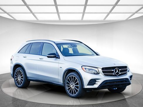 Certified 2019 Mercedes-Benz GLC 350e 4MATIC image 4
