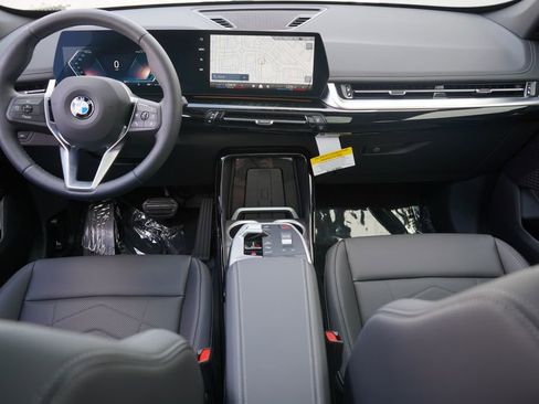 Used 2025 BMW X1 xDrive28i w/ Convenience Package image 12