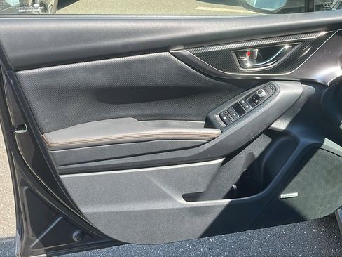 Used 2019 Subaru Crosstrek 2.0i Limited w/ Moonroof Package w/Navigation image 11
