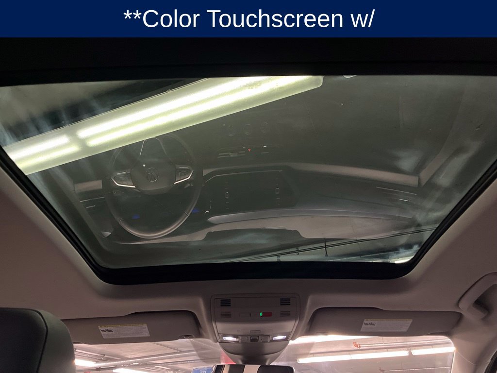 Used 2023 Volkswagen Taos SE w/ Panoramic Sunroof Package AWD/4WD image 10