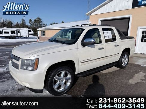 Used 2011 Chevrolet Avalanche LTZ image 1