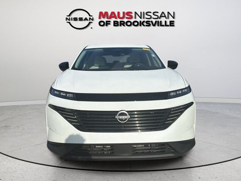 Used 2025 Nissan Murano SV FWD image 2