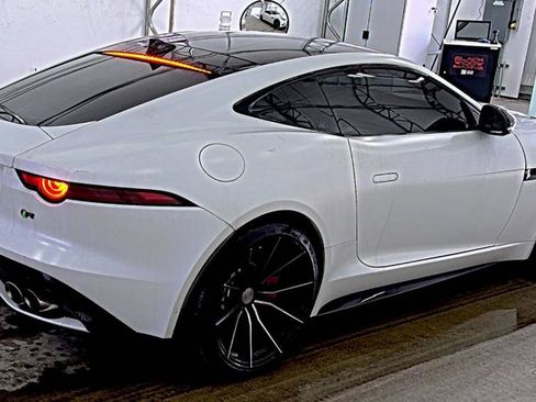Used 2018 Jaguar F-TYPE R image 2