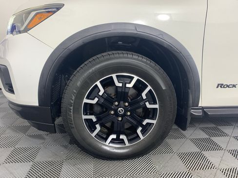 Used 2019 Nissan Pathfinder SL AWD/4WD image 11