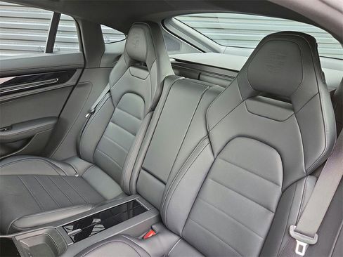 New 2026 Porsche Panamera 4 image 16