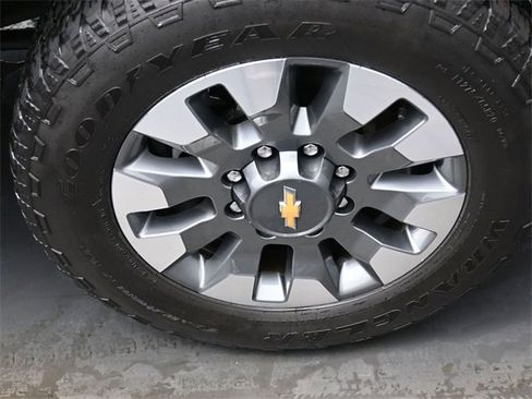 Used 2024 Chevrolet Silverado 2500 Custom w/ Custom Convenience Package image 29