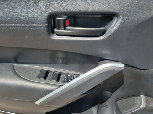 Used 2024 Toyota Corolla Cross LE w/ Moonroof Package FWD image 30