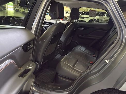 Used 2019 Jaguar F-PACE Prestige AWD/4WD image 21