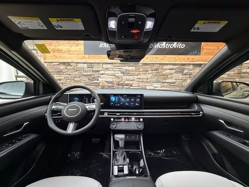 Used 2026 Hyundai Santa Cruz SEL image 16