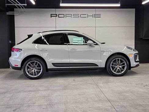 Certified 2026 Porsche Macan AWD/4WD image 26
