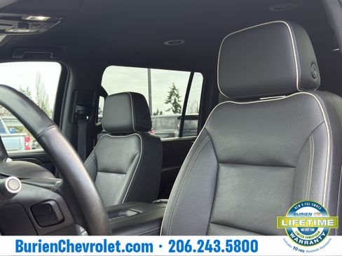 Used 2023 Chevrolet Suburban Premier image 10