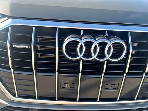 Used 2025 Audi Q3 2.0T Premium AWD/4WD image 9