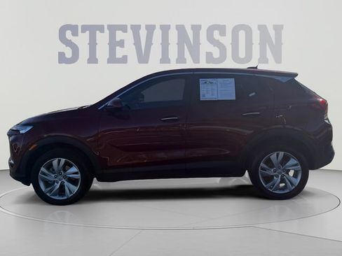 Used 2025 Buick Encore GX Preferred AWD/4WD image 2