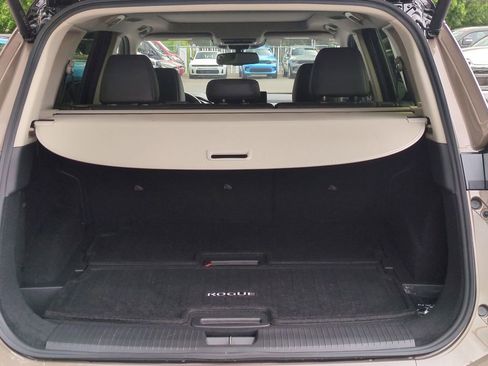 Used 2025 Nissan Rogue Platinum w/ Platinum Premium Package AWD/4WD image 12