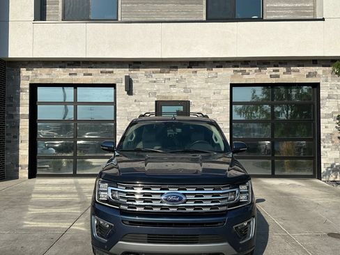 Used 2019 Ford Expedition Limited w/ Special Edition Package AWD/4WD image 8