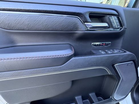 Used 2023 GMC Sierra 1500 AT4X image 17