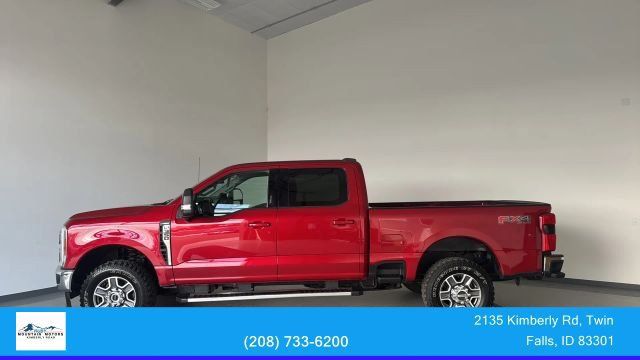 Used 2024 Ford F350 Lariat w/ FX4 Off-Road Package AWD/4WD image 4