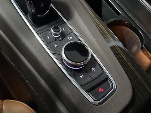 Certified 2024 Cadillac Escalade Sport AWD/4WD image 28