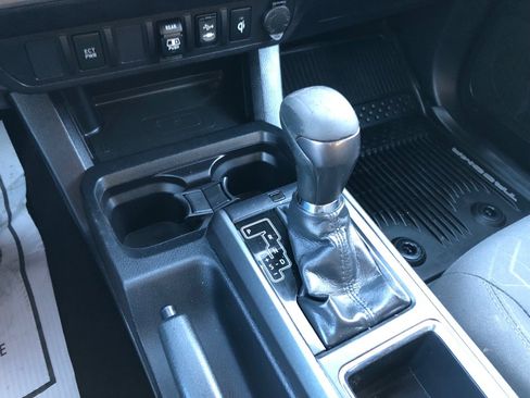 Used 2019 Toyota Tacoma 4x4 Double Cab image 27