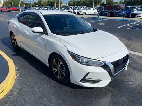 Used 2020 Nissan Sentra SV FWD image 2
