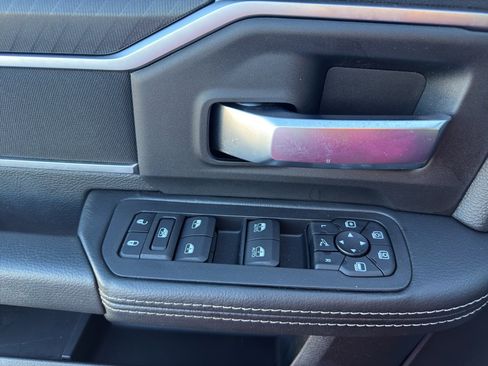 Used 2025 RAM 3500 Big Horn image 11