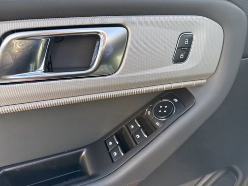 New 2026 Ford Explorer Active w/ Active Comfort Package image 28