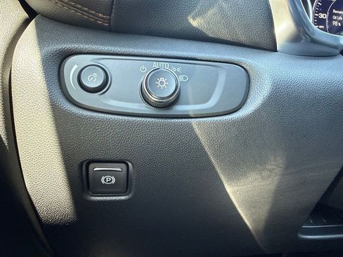 Used 2023 Chevrolet Blazer Premier w/ Driver Confidence II Package FWD image 25