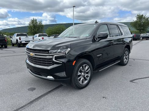 Used 2024 Chevrolet Tahoe LT AWD/4WD image 3