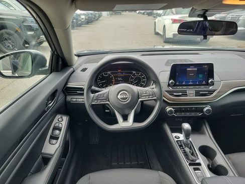 New 2026 Nissan Altima 2.5 SV AWD/4WD image 8