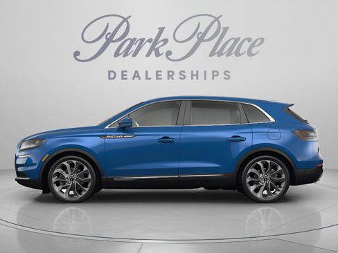 Used 2021 Lincoln Nautilus FWD w/ Equipment Group 101A image 2