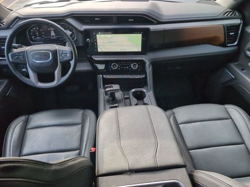 Used 2025 GMC Sierra 1500 Denali w/ Denali Reserve Package AWD/4WD image 32
