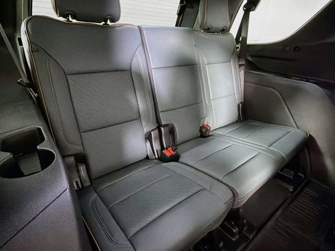 Used 2026 GMC Yukon AT4 w/ Premium Trailering Package AWD/4WD image 24