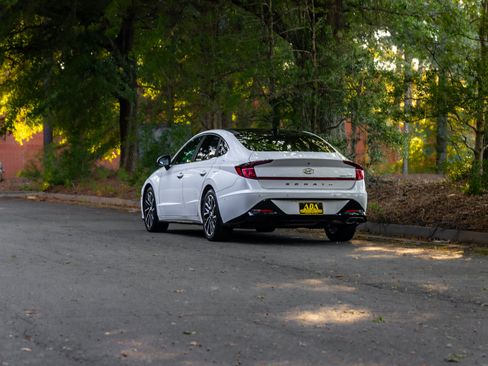 Used 2021 Hyundai Sonata Limited FWD image 43