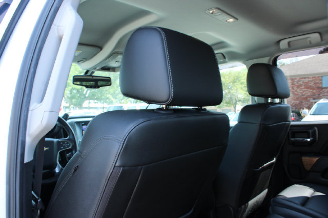 Used 2018 Chevrolet Silverado 1500 LTZ AWD/4WD image 31
