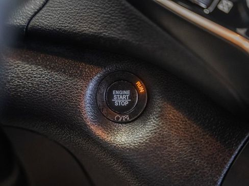 Used 2019 Jeep Cherokee High Altitude AWD/4WD image 27