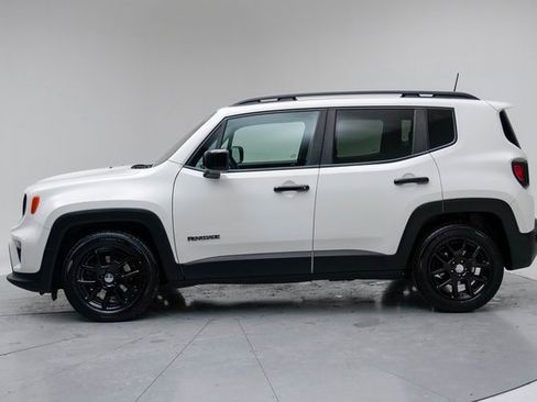 Used 2021 Jeep Renegade Latitude image 2