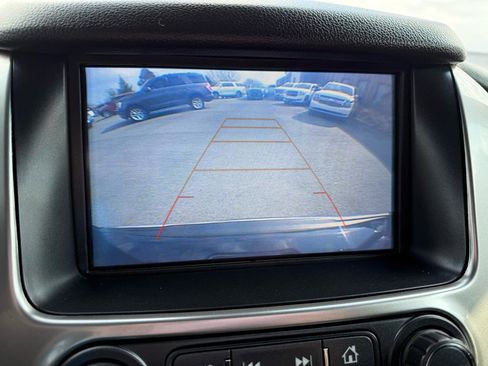 Used 2018 Chevrolet Suburban Premier image 38