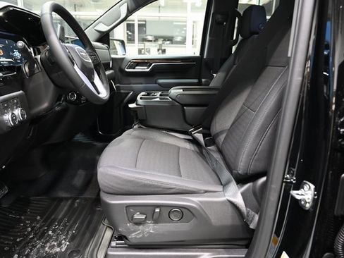 New 2026 GMC Sierra 1500 Elevation image 10