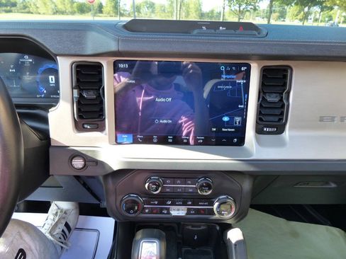 Used 2025 Ford Bronco Outer Banks AWD/4WD image 37