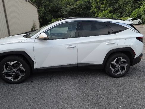 Used 2023 Hyundai Tucson Limited FWD image 3