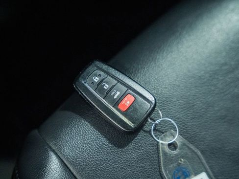 Used 2021 Toyota Corolla XSE FWD image 41