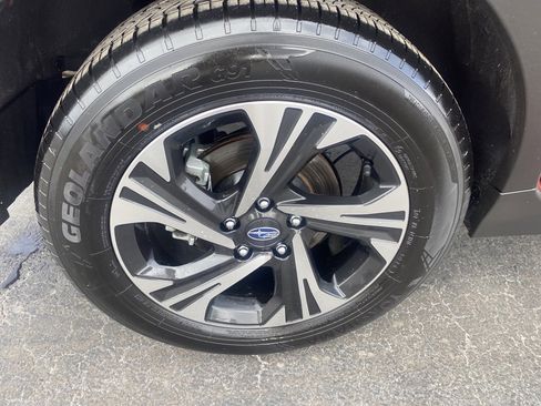 Used 2024 Subaru Crosstrek 2.0i Premium image 28