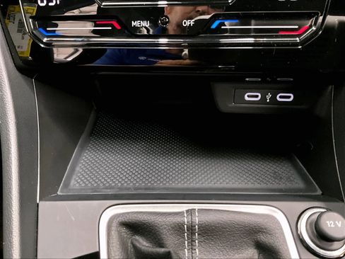 Used 2025 Volkswagen Jetta Sport image 35