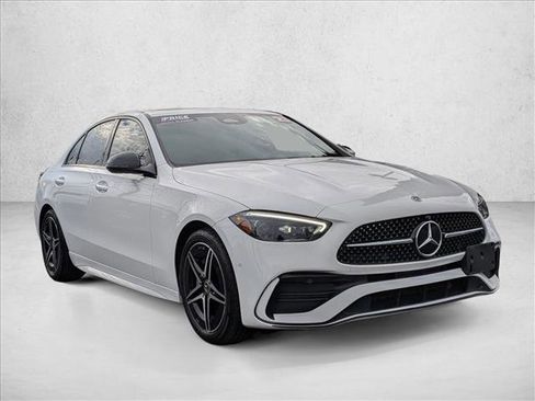 Used 2023 Mercedes-Benz C 300 Sedan image 3