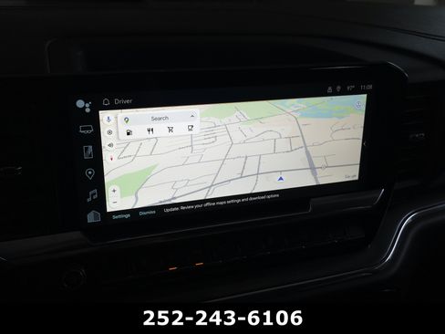 Used 2024 Chevrolet Silverado 2500 High Country w/ Technology Package AWD/4WD image 17