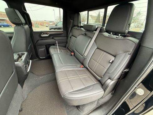 Used 2024 Chevrolet Silverado 2500 High Country w/ Midnight Edition image 28