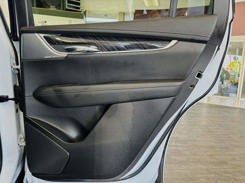Used 2024 Cadillac XT6 Premium Luxury w/ LPO, Floor Liner Package AWD/4WD image 37