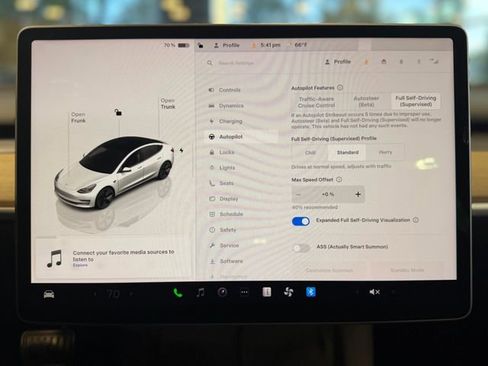 Used 2023 Tesla Model 3 Standard Range RWD image 27