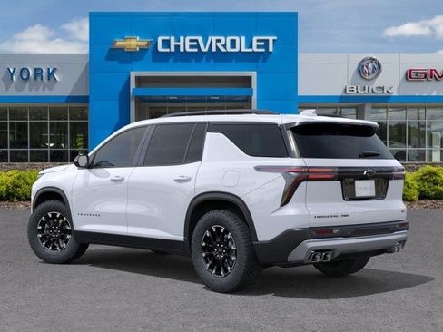 New 2026 Chevrolet Traverse Z71 w/ Enhanced Driving Package image 3